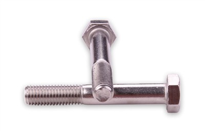 Por que os parafusos de aço inoxidável 304 e 316 têm magnetismo?